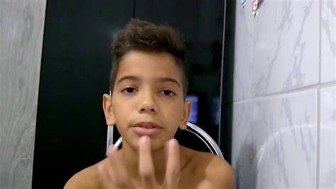 videos meninos online